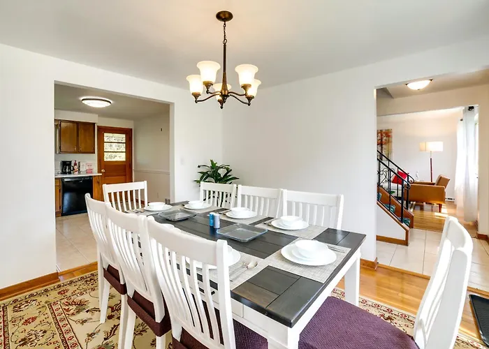 3 Mi To Downtown: W/ Balcony! * Pittsburgh